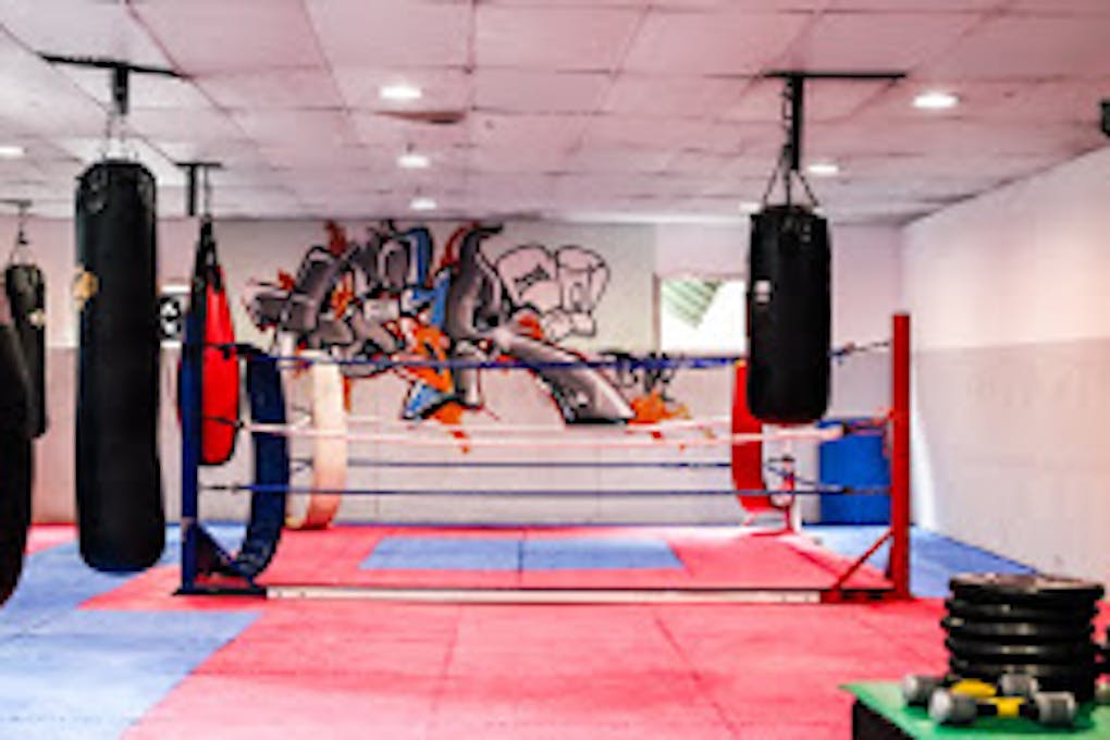 Clases de Kick Boxing en Barcelona【Esport Rogent】 - Esport Rogent