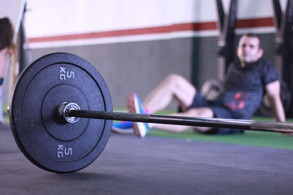 Red Barbell Crossfit