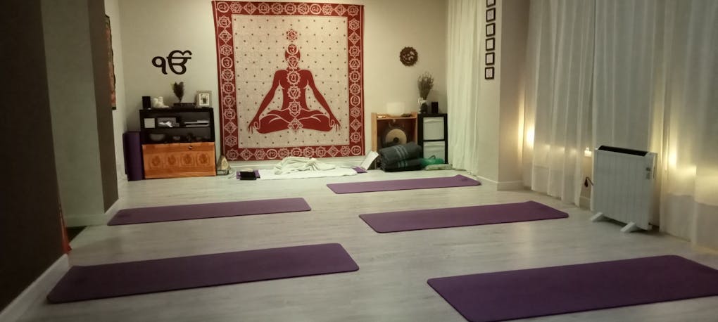 Sangat centro de yoga