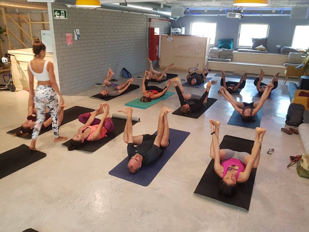 Yoga by the Sea Unite Hostel Indoor